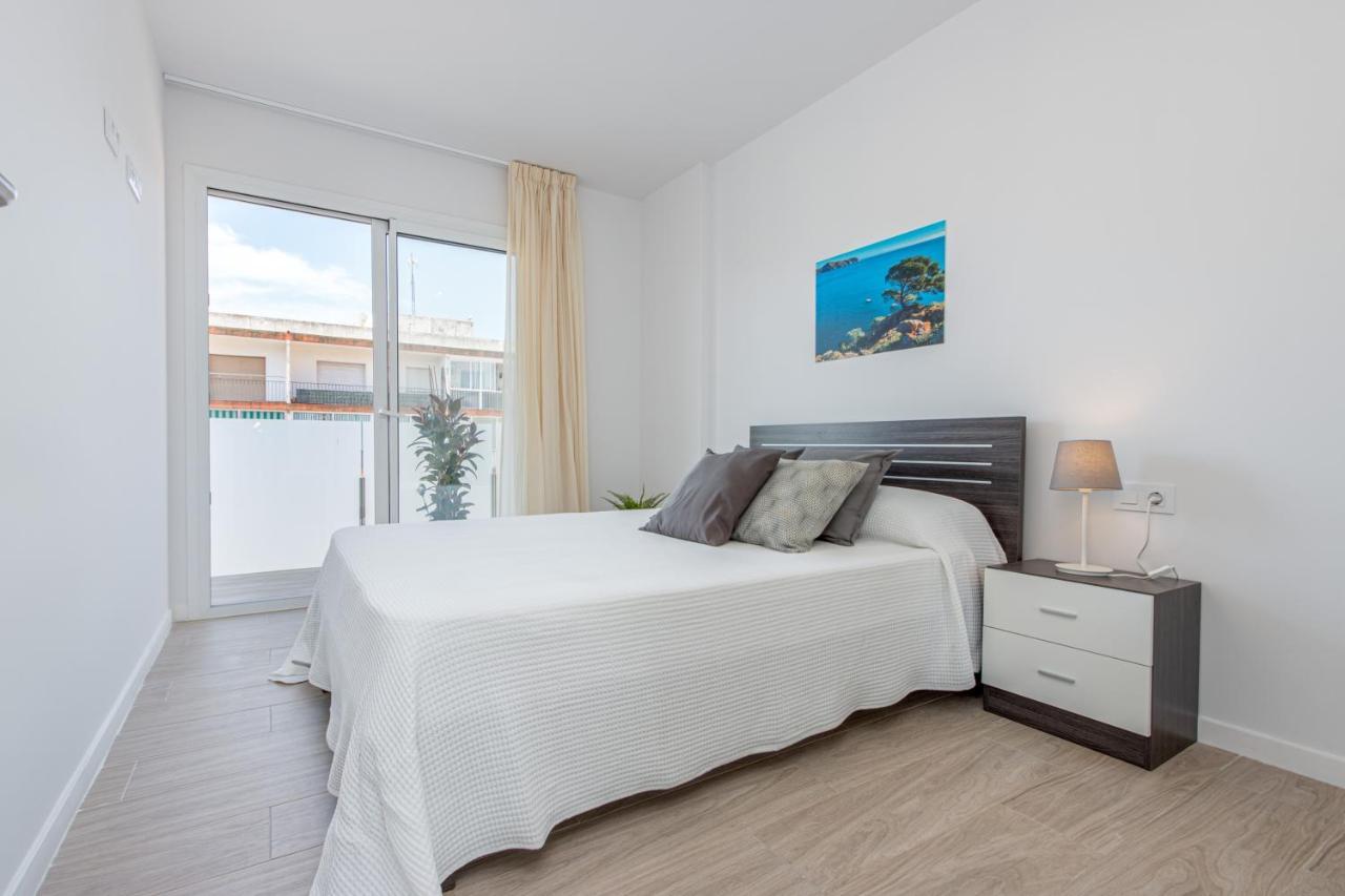 M A R I V E N T Suite With Bathroom And Terrace 50 M2 Росес Екстер'єр фото
