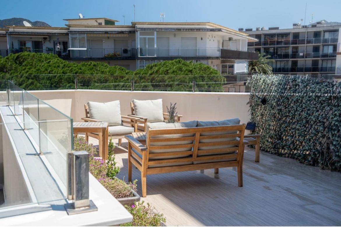 M A R I V E N T Suite With Bathroom And Terrace 50 M2 Росес Екстер'єр фото